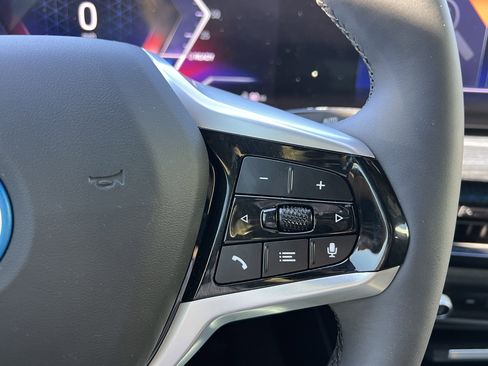 Used 2025 BMW i4 eDrive40 w/ M Sport Package image 25