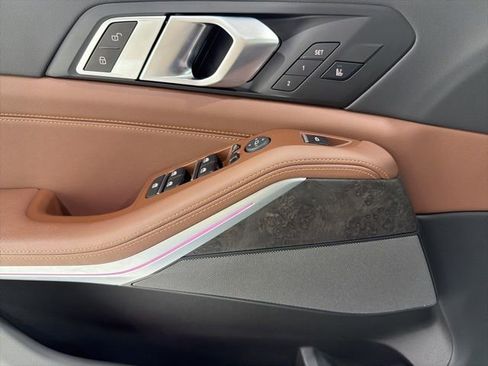 Certified 2024 BMW X5 xDrive40i w/ Premium Package image 11