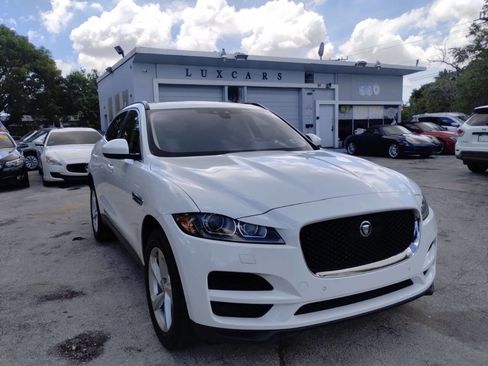 Used 2019 Jaguar F-PACE Premium AWD/4WD image 22