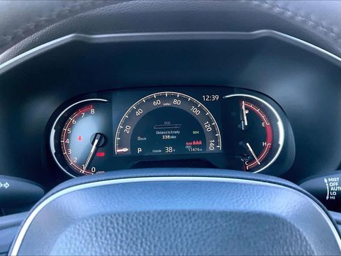 Used 2023 Toyota RAV4 XLE Premium image 26