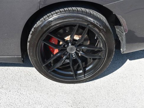 Used 2015 Dodge Charger R/T RWD image 40