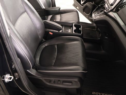 Used 2024 Honda Odyssey Elite image 14