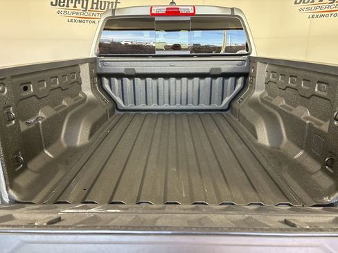 Used 2025 Chevrolet Colorado W/T w/ WT Custom Package image 22