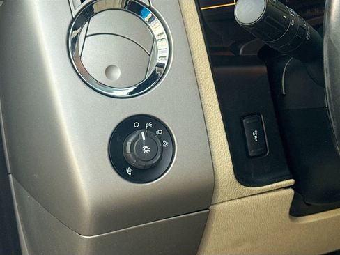 Used 2016 Ford Expedition Limited w/ Equipment Group 301A image 10