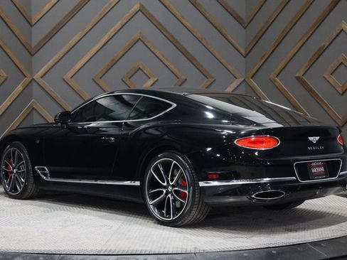 Used 2020 Bentley Continental GT image 2