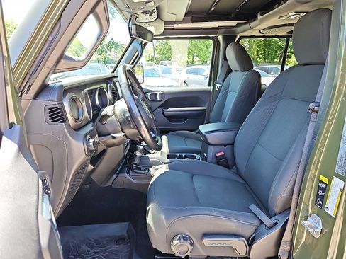 Used 2021 Jeep Wrangler Unlimited Sport AWD/4WD image 14