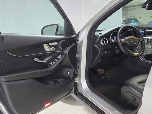 Certified 2018 Mercedes-Benz GLC 300 4MATIC image 19