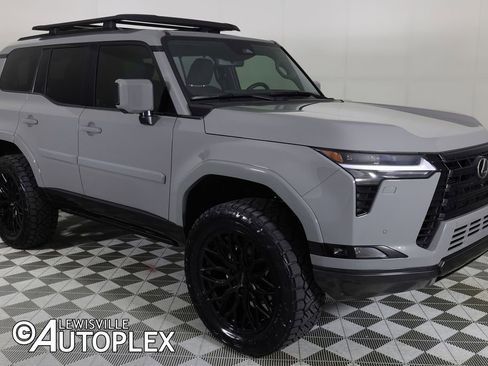 Used 2026 Lexus GX 550 w/ Accessory Package (31) AWD/4WD image 3