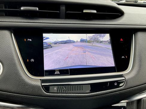 Used 2022 Cadillac XT6 Luxury image 26