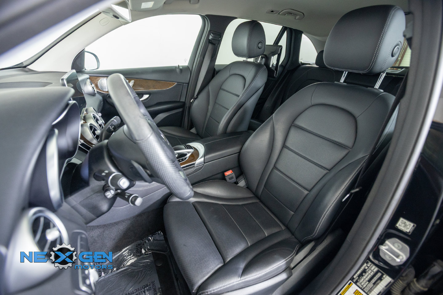Used 2019 Mercedes-Benz GLC 300 4MATIC image 26