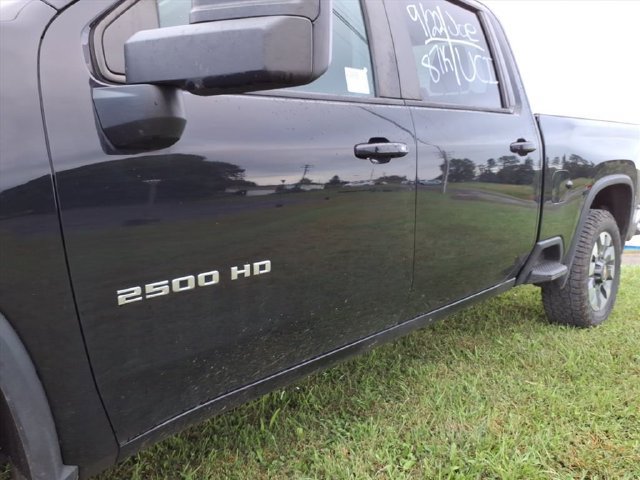 Used 2024 Chevrolet Silverado 2500 LT AWD/4WD image 5