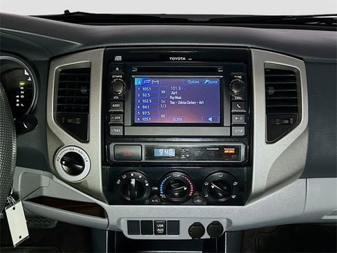 Used 2013 Toyota Tacoma 4x4 Double Cab image 11