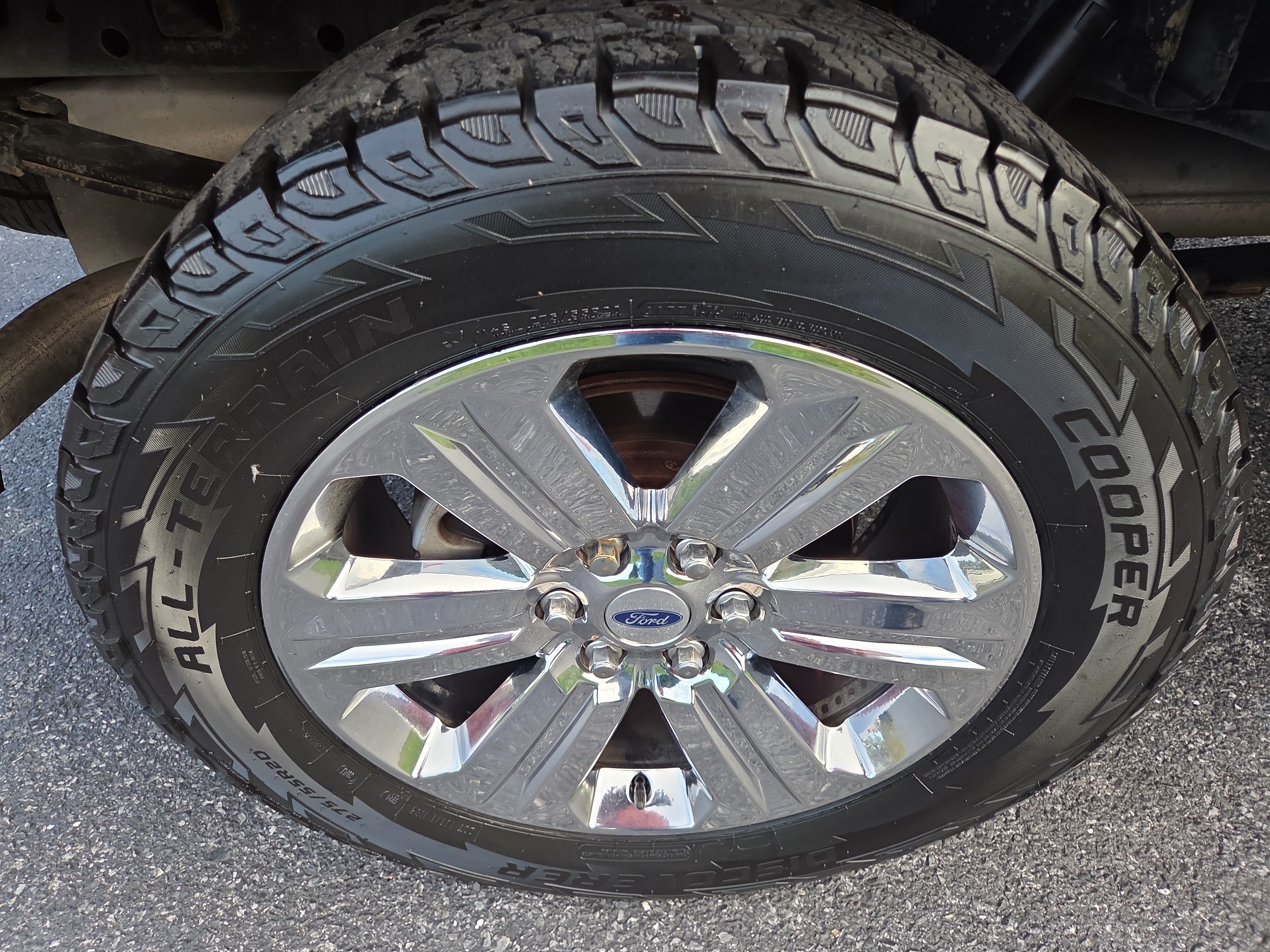 Used 2018 Ford F150 XLT w/ Equipment Group 302A Luxury AWD/4WD image 11