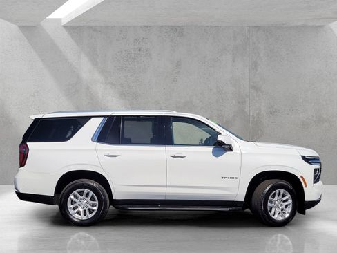 Used 2025 Chevrolet Tahoe LT AWD/4WD image 3