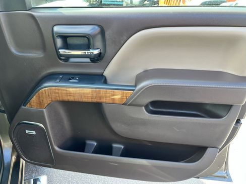 Used 2015 GMC Sierra 2500 SLT w/ Suspension Package, Off-Road image 20