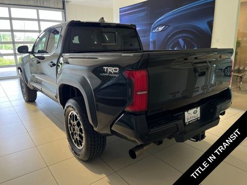 Used 2025 Toyota Tacoma TRD Off-Road w/ TRD Off Road Premium Package AWD/4WD image 2