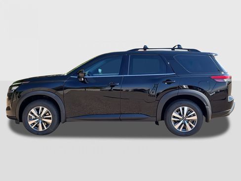 New 2026 Nissan Pathfinder SL FWD image 8