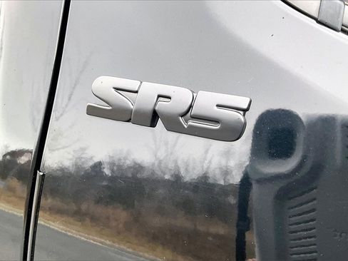 Used 2020 Toyota Tacoma SR5 image 23