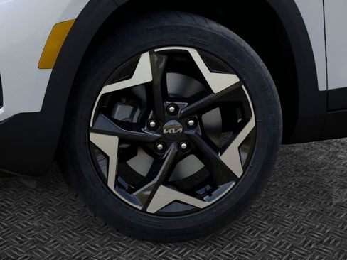 New 2026 Kia Seltos S AWD/4WD image 9