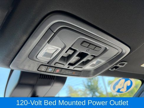 Used 2024 Chevrolet Silverado 1500 High Country w/ Technology Package AWD/4WD image 25