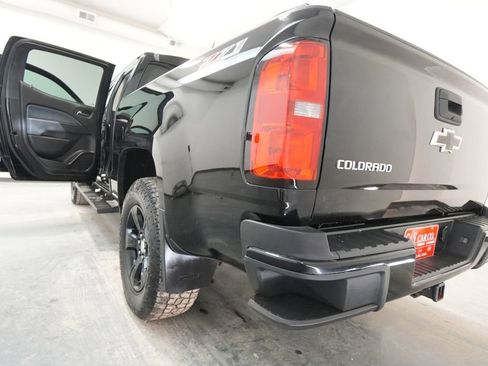 Used 2015 Chevrolet Colorado Z71 image 23