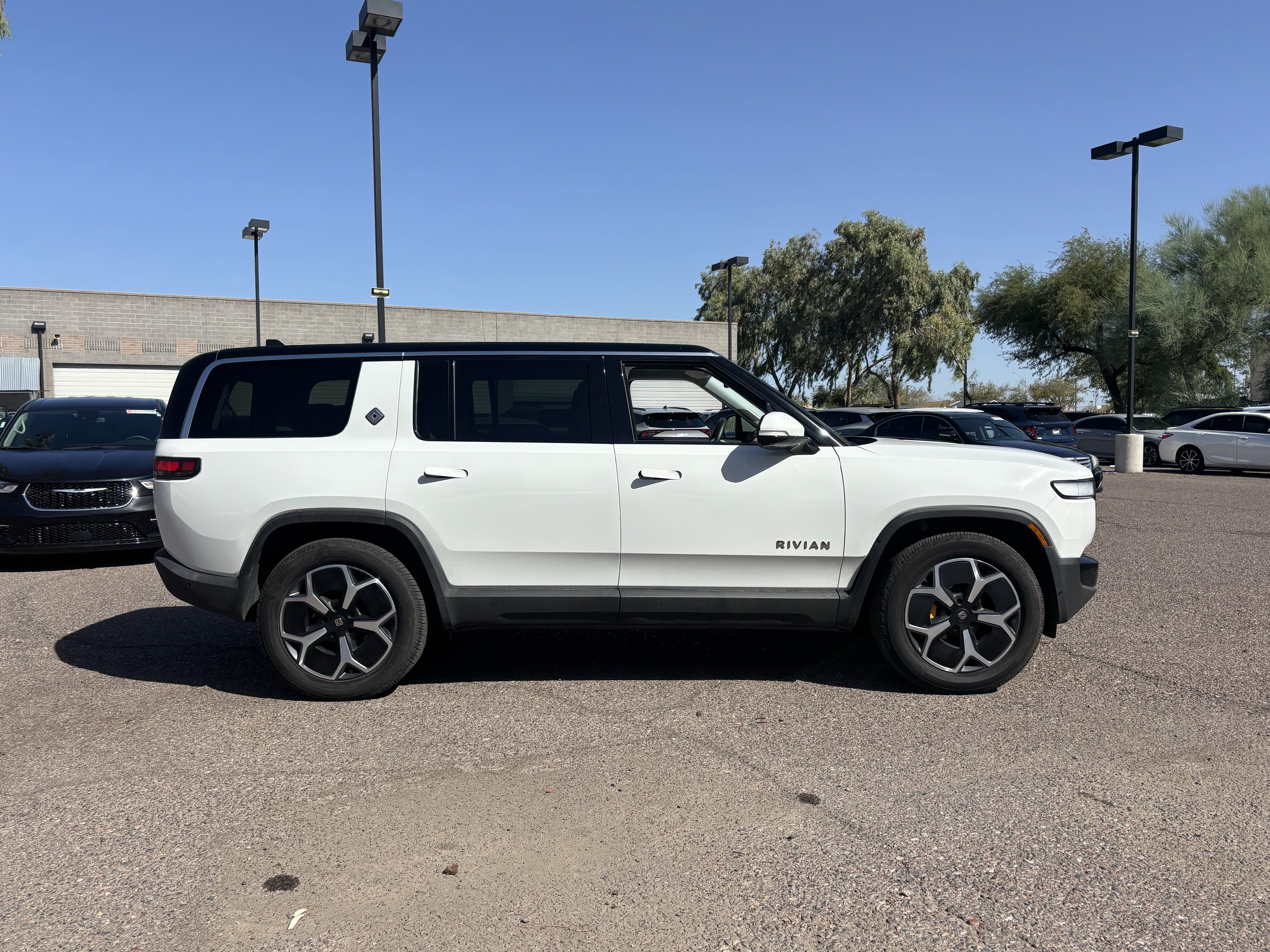Used 2023 Rivian R1S Adventure Quad AWD/4WD image 2