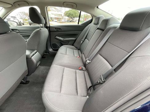 Used 2023 Nissan Altima 2.5 S image 11