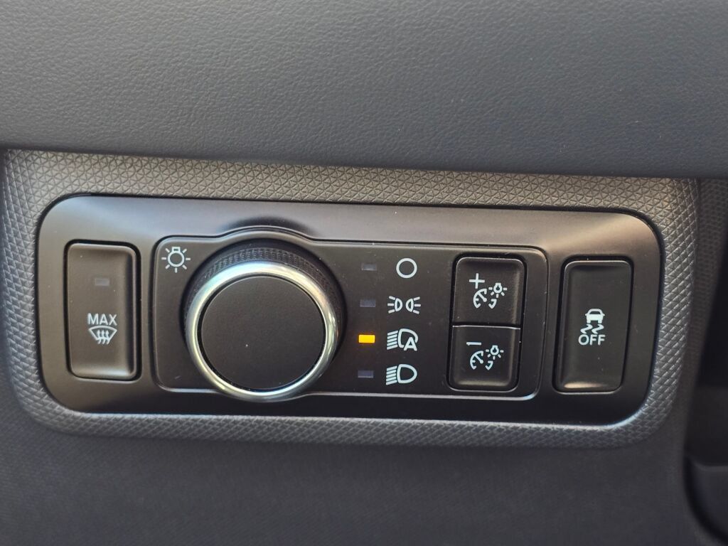 Used 2023 Ford Mustang Mach-E Select RWD image 21