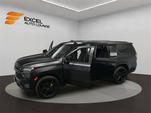 Used 2022 Chevrolet Suburban RST w/ Luxury Package image 64