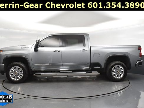 Used 2024 Chevrolet Silverado 2500 High Country image 4