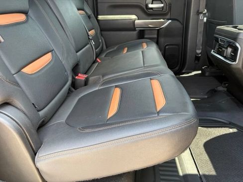 Used 2023 GMC Sierra 2500 AT4 w/ AT4 Premium Plus Package AWD/4WD image 19
