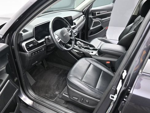 Used 2025 Kia Telluride S AWD/4WD image 11