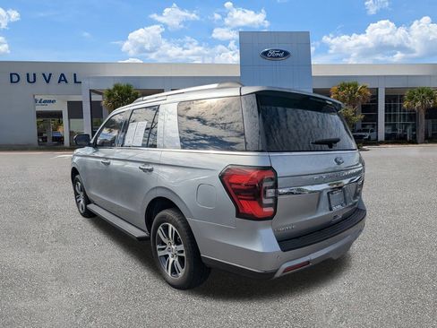 Used 2024 Ford Expedition Limited image 6