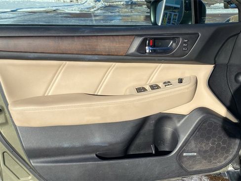 Used 2019 Subaru Outback 2.5i Limited image 17