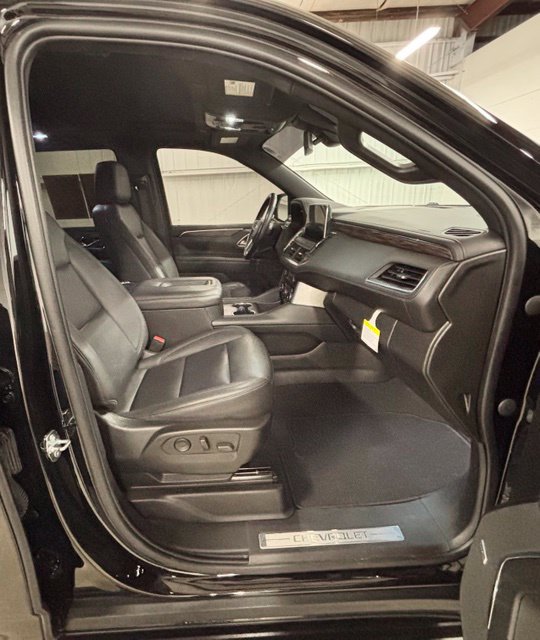 Used 2022 Chevrolet Tahoe LT w/ LT Signature Plus Package RWD image 18