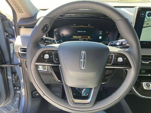 New 2026 Lincoln Corsair Premiere image 30