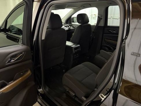 Used 2023 GMC Acadia SLE w/ Driver Convenience Package AWD/4WD image 28