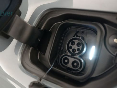 Used 2023 Polestar Polestar 2 Long Range Dual Motor Performa w/ Pilot Pack image 10