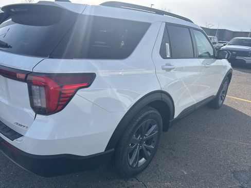 New 2026 Ford Explorer Active w/ Active Comfort Package AWD/4WD image 25