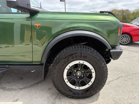 Used 2022 Ford Bronco Badlands AWD/4WD image 9