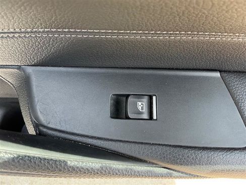 Used 2017 BMW 540i xDrive AWD/4WD image 33