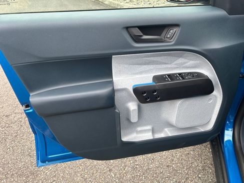 New 2025 Ford Maverick XLT w/ XLT Luxury Package FWD image 14