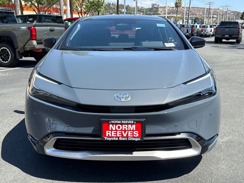New 2026 Toyota Prius Plug-In Hybrid FWD image 6
