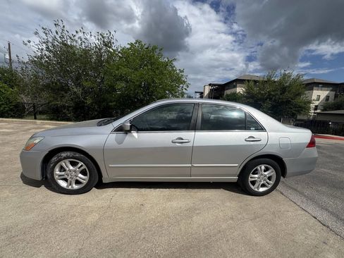 Used 2007 Honda Accord EX image 4