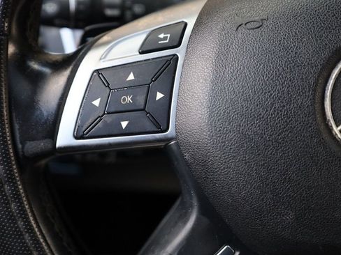 Used 2015 Mercedes-Benz GL 550 4MATIC image 32