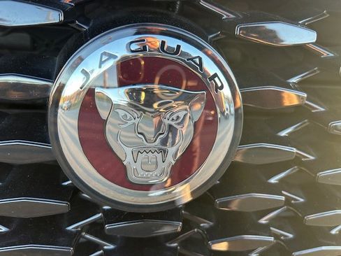 Certified 2023 Jaguar F-PACE S image 10