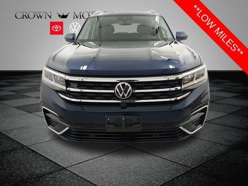 Used 2023 Volkswagen Atlas SEL Premium image 2