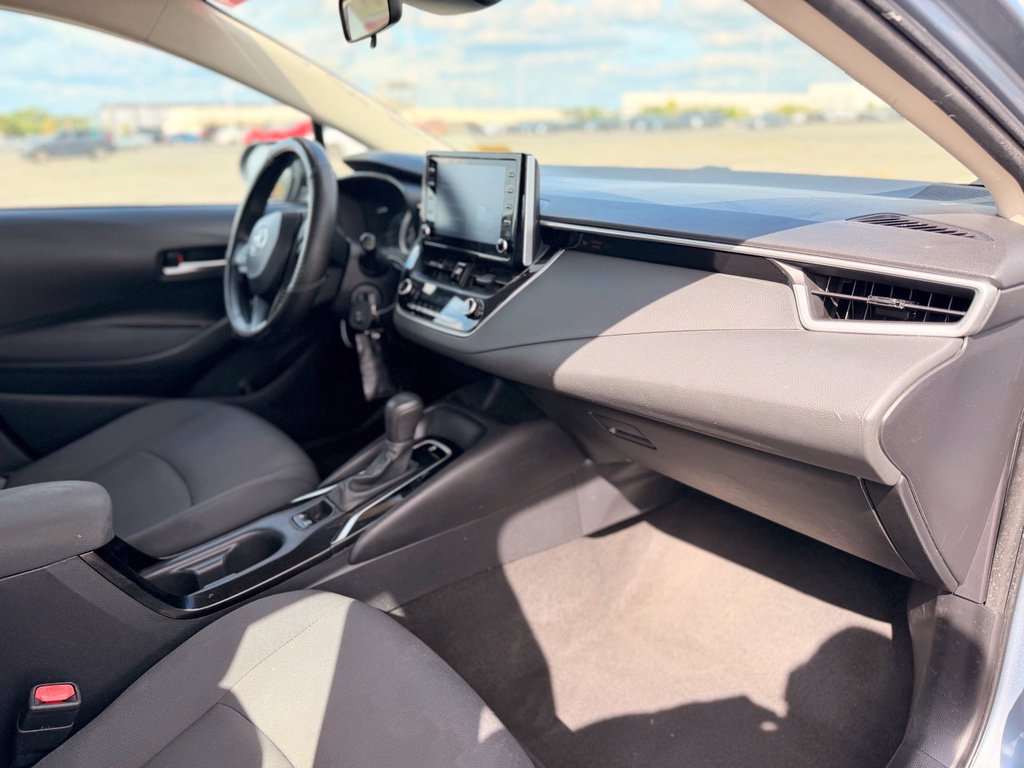 Used 2020 Toyota Corolla LE FWD image 10