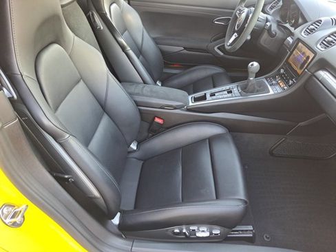 Certified 2022 Porsche 718 Boxster GTS image 18