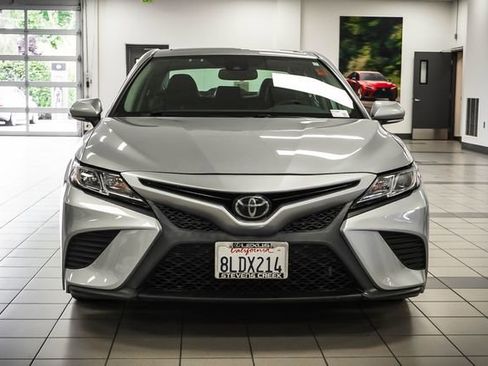 Used 2019 Toyota Camry SE w/ Audio Package image 4